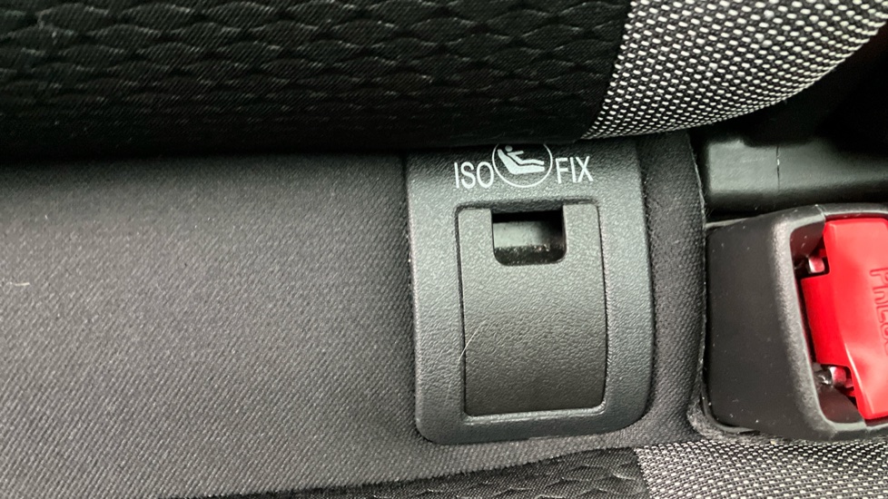 Nissan Qashqai 1.3 DiG-T 160 N-Connecta 5dr DCT [Glass Roof Pack] Petrol Hatchback - Image 33