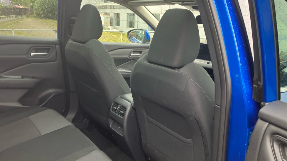 Nissan Qashqai 1.5 E-Power N-Connecta 5dr Auto Hybrid Hatchback - Image 36