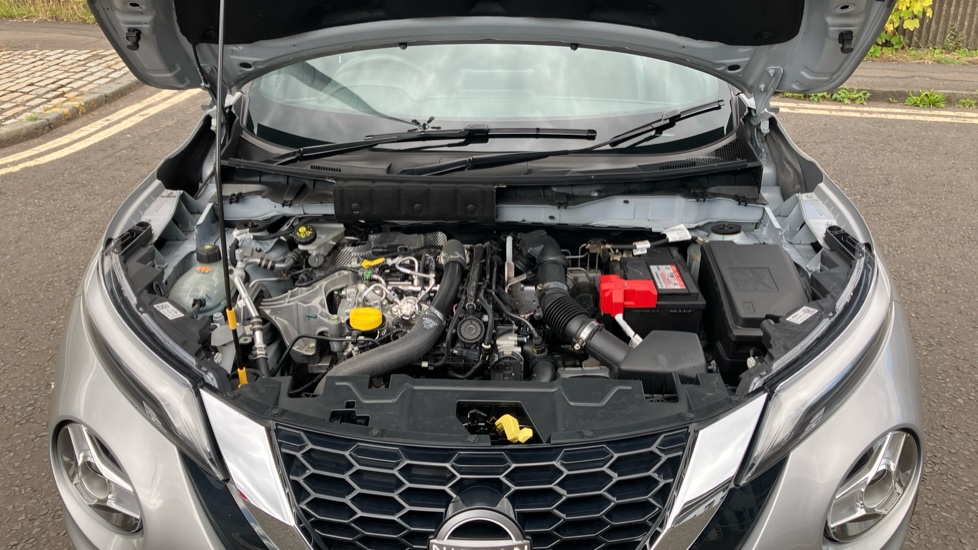 Nissan Juke 1.0 DiG-T 114 N-Connecta 5dr DCT Petrol Hatchback - Image 8