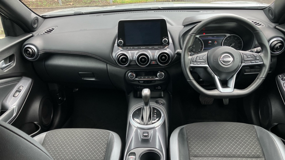 Nissan Juke 1.0 DiG-T 114 N-Connecta 5dr DCT Petrol Hatchback - Image 10