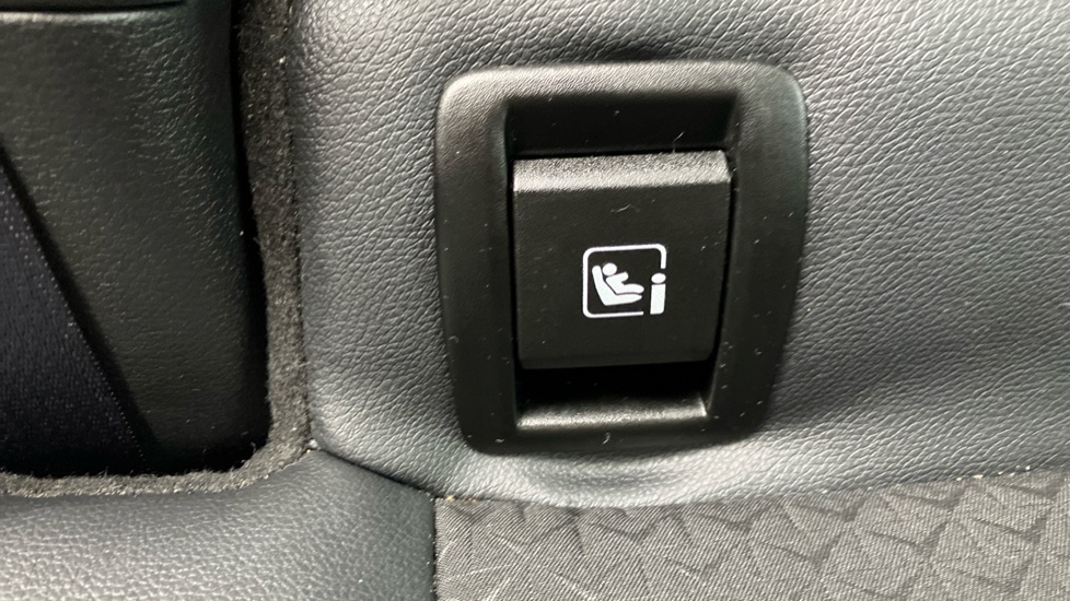 Nissan Juke 1.0 DiG-T 114 N-Connecta 5dr DCT Petrol Hatchback - Image 32