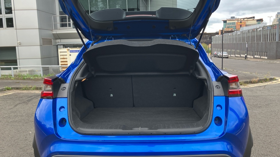 Nissan Juke 1.0 DiG-T N-Connecta 5dr DCT Petrol Hatchback - Image 4