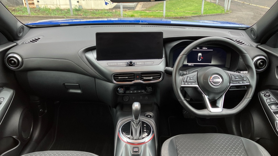 Nissan Juke 1.0 DiG-T N-Connecta 5dr DCT Petrol Hatchback - Image 10