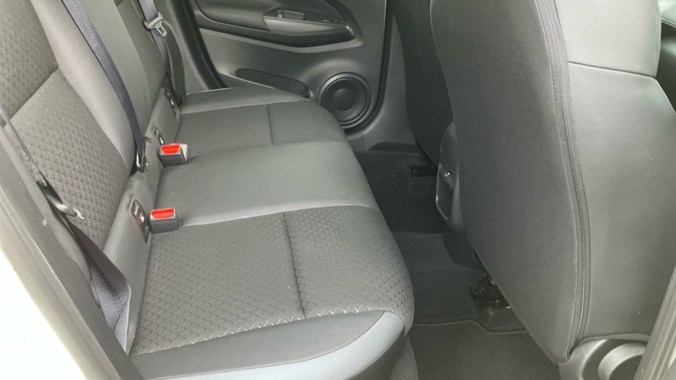 Nissan Juke 1.0 DiG-T 114 N-Connecta 5dr DCT Petrol Hatchback - Image 16