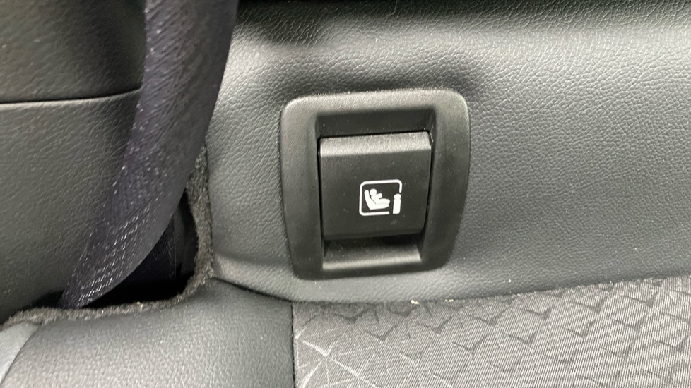 Nissan Juke 1.0 DiG-T 114 N-Connecta 5dr DCT Petrol Hatchback - Image 32