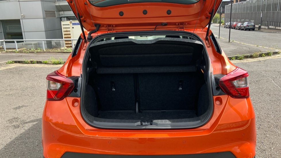 Nissan Micra 0.9 IG-T Tekna 5dr Petrol Hatchback - Image 4