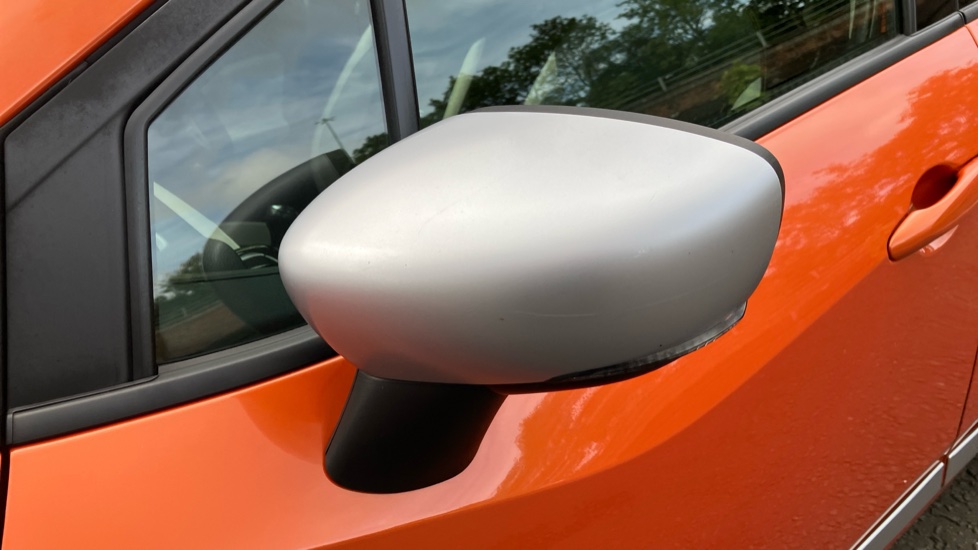 Nissan Micra 0.9 IG-T Tekna 5dr Petrol Hatchback - Image 22