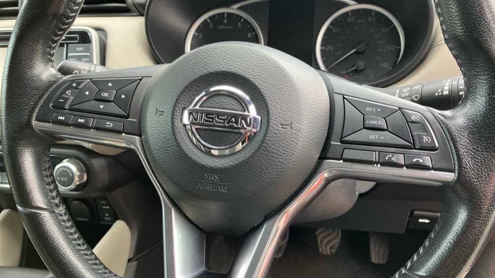 Nissan Micra 0.9 IG-T Tekna 5dr Petrol Hatchback - Image 33