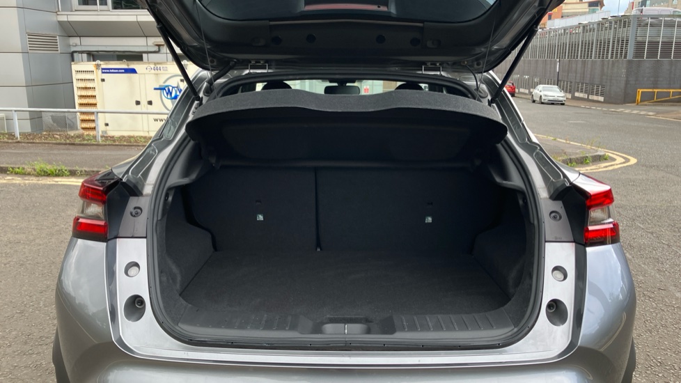 Nissan Juke 1.0 DiG-T N-Connecta 5dr Petrol Hatchback - Image 4