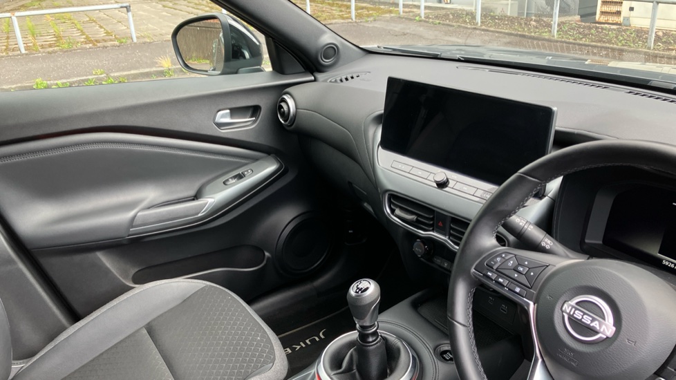 Nissan Juke 1.0 DiG-T N-Connecta 5dr Petrol Hatchback - Image 14