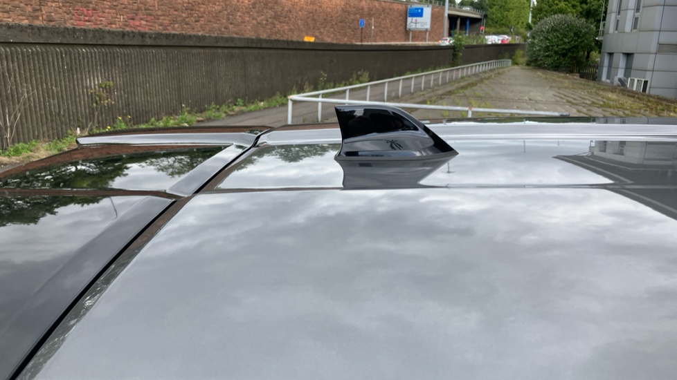 Nissan Juke 1.0 DiG-T N-Connecta 5dr Petrol Hatchback - Image 25