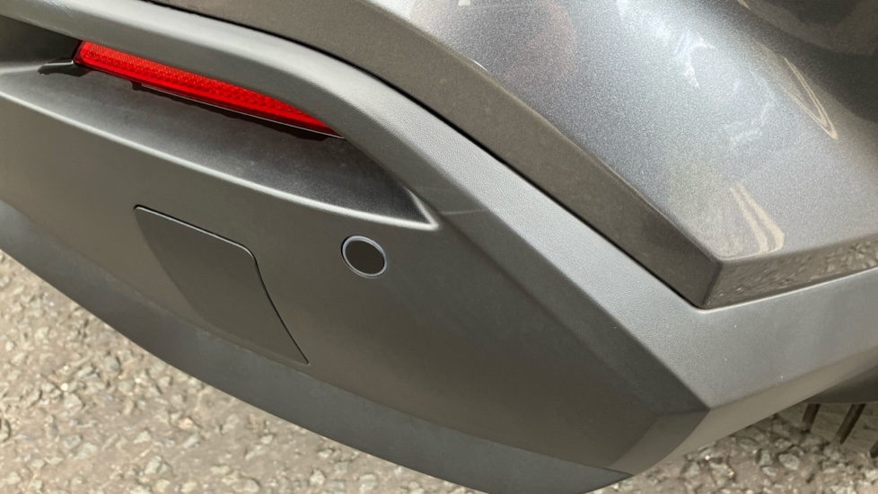 Nissan Juke 1.0 DiG-T N-Connecta 5dr Petrol Hatchback - Image 26