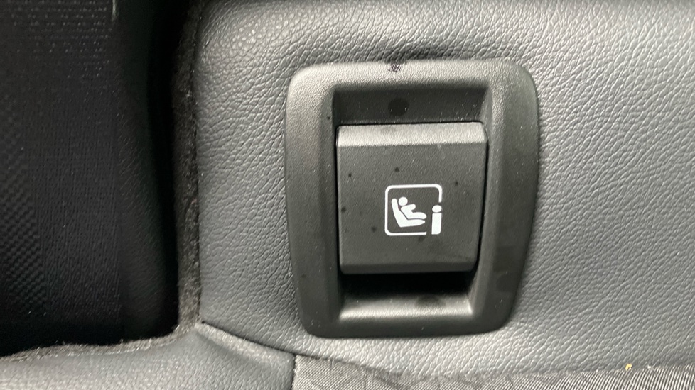 Nissan Juke 1.0 DiG-T N-Connecta 5dr Petrol Hatchback - Image 34