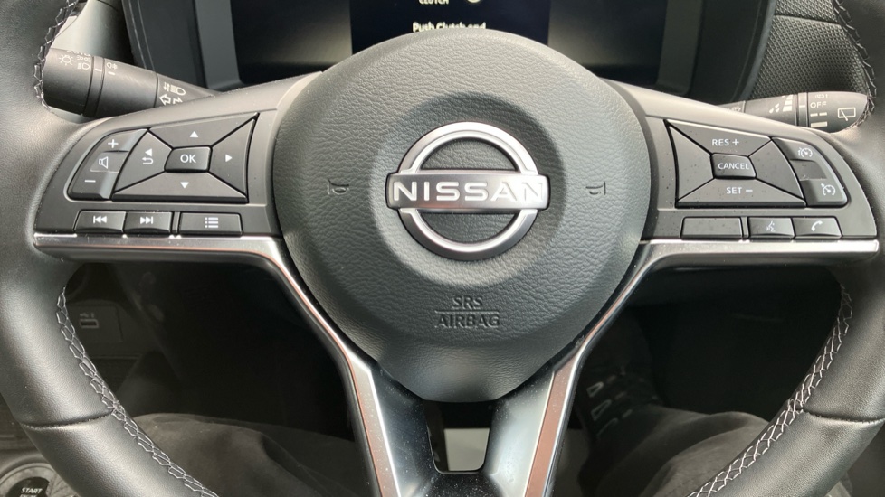 Nissan Juke 1.0 DiG-T N-Connecta 5dr Petrol Hatchback - Image 37