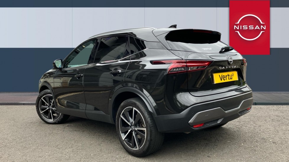 Nissan Qashqai 1.3 DiG-T MH 158 Tekna 5dr Xtronic Petrol Hatchback - Image 2