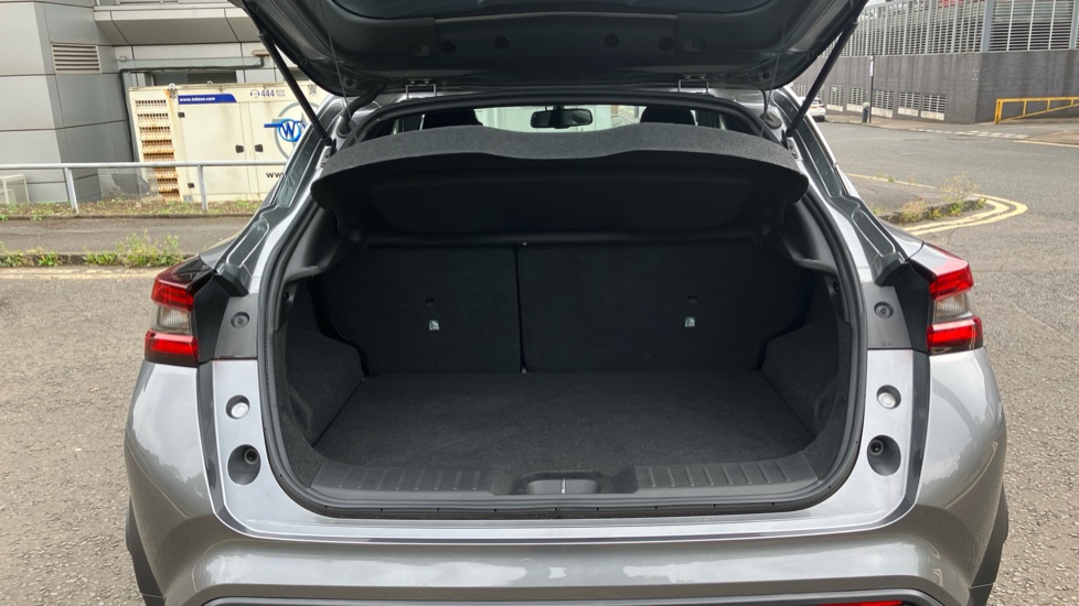 Nissan Juke 1.0 DiG-T 114 Tekna 5dr Petrol Hatchback - Image 4