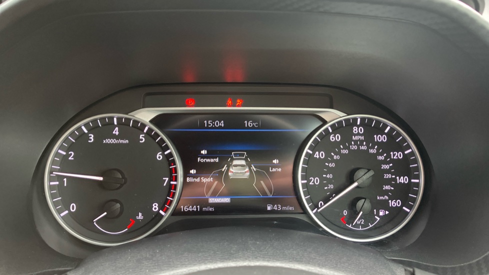 Nissan Juke 1.0 DiG-T 114 Tekna 5dr Petrol Hatchback - Image 18