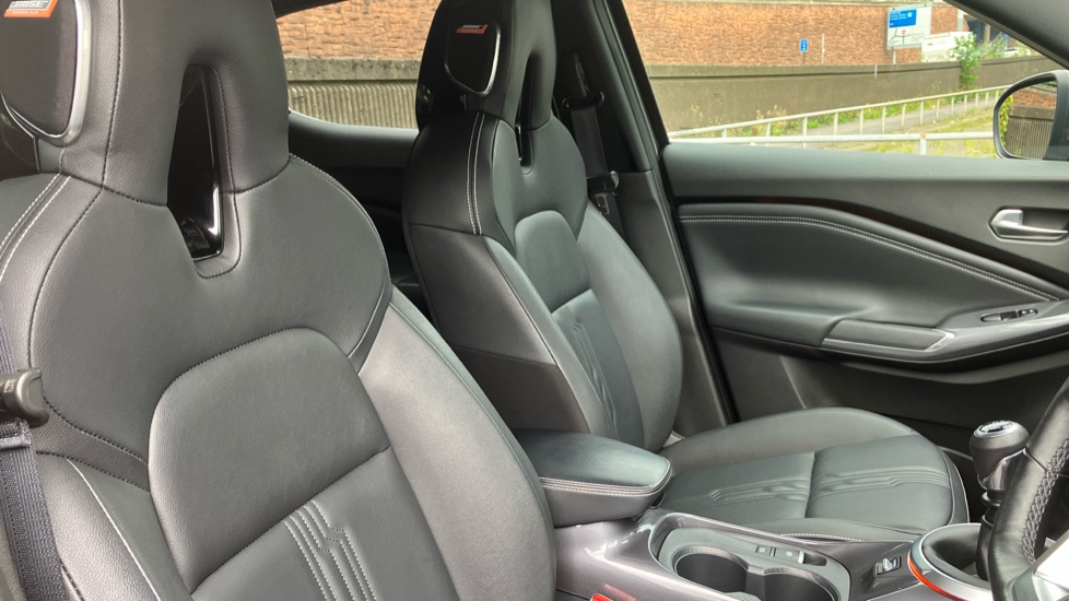 Nissan Juke 1.0 DiG-T 114 Tekna 5dr Petrol Hatchback - Image 27