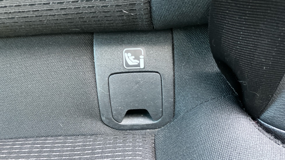 Nissan Qashqai 1.3 DiG-T MH Acenta Premium 5dr Petrol Hatchback - Image 35
