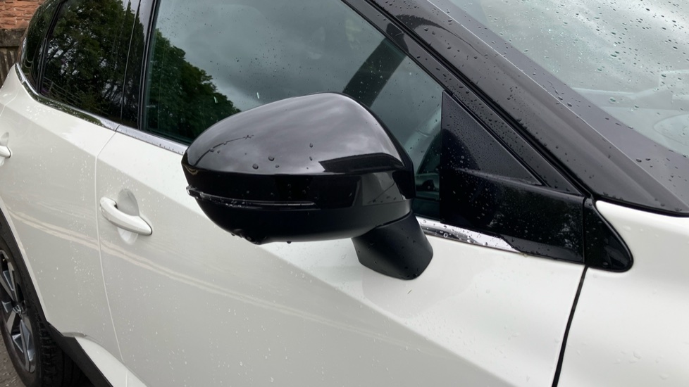 Nissan Qashqai 1.3 DiG-T MH 158 N-Connecta 5dr Xtronic Petrol Hatchback - Image 22