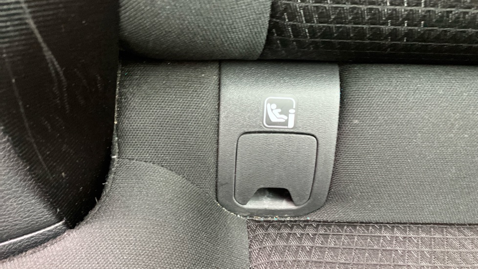 Nissan Qashqai 1.3 DiG-T MH 158 N-Connecta 5dr Xtronic Petrol Hatchback - Image 32