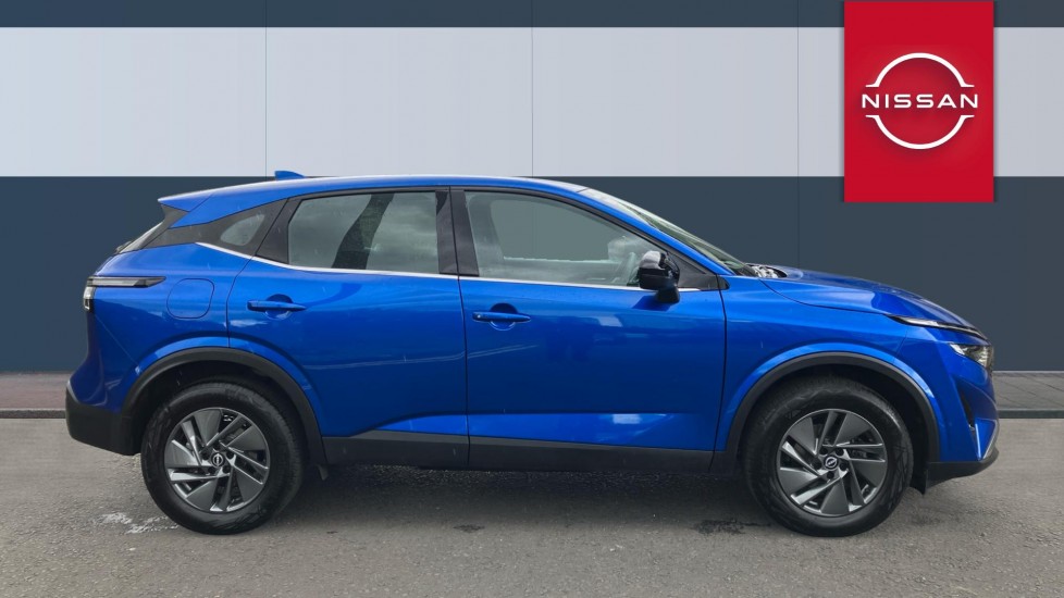 Nissan Qashqai 1.3 DiG-T MH Acenta Premium 5dr Petrol Hatchback - Image 5
