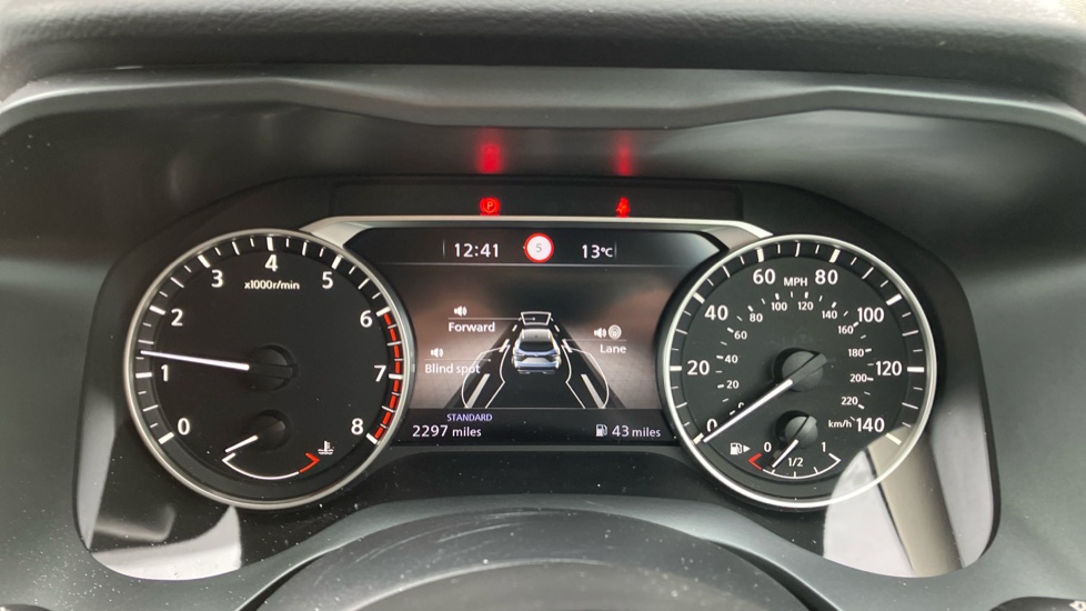 Nissan Qashqai 1.3 DiG-T MH Acenta Premium 5dr Petrol Hatchback - Image 18