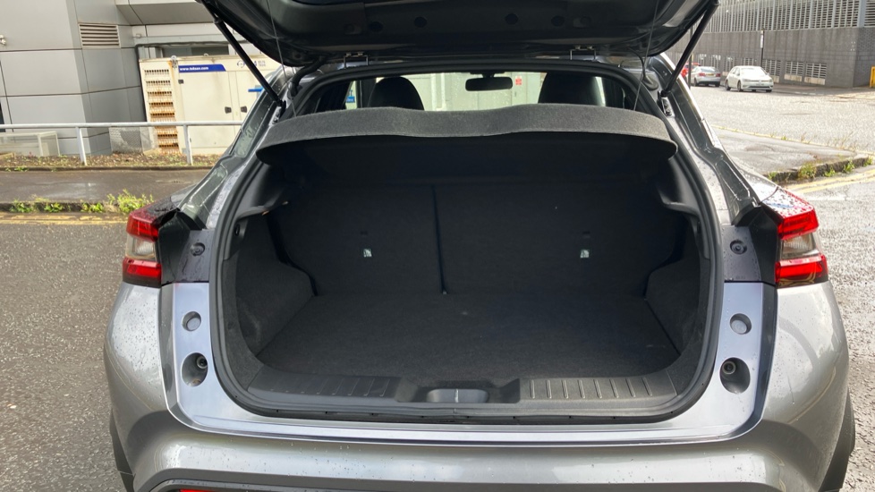 Nissan Juke 1.0 DiG-T N-Connecta 5dr Petrol Hatchback - Image 4