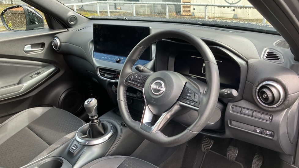 Nissan Juke 1.0 DiG-T N-Connecta 5dr Petrol Hatchback - Image 11