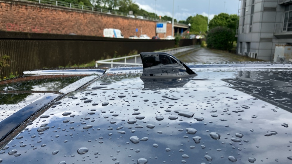 Nissan Juke 1.0 DiG-T N-Connecta 5dr Petrol Hatchback - Image 25
