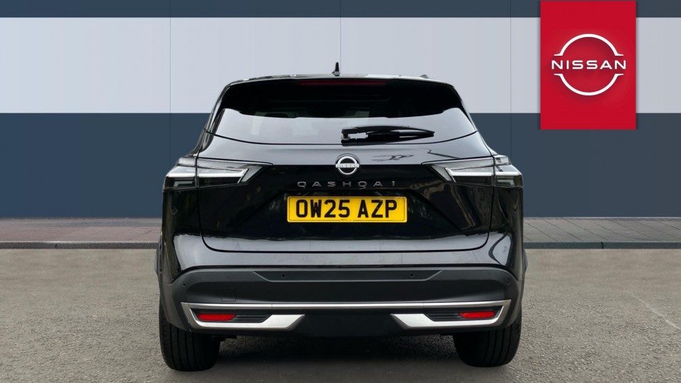 Nissan Qashqai 1.3 DiG-T MH N-Connecta 5dr Petrol Hatchback - Image 6