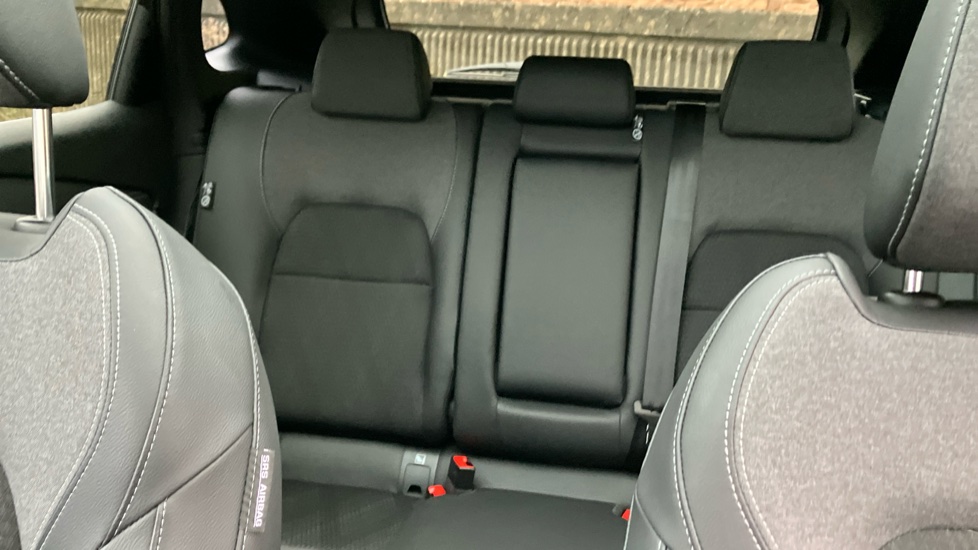 Nissan Qashqai 1.3 DiG-T MH N-Connecta 5dr Petrol Hatchback - Image 15