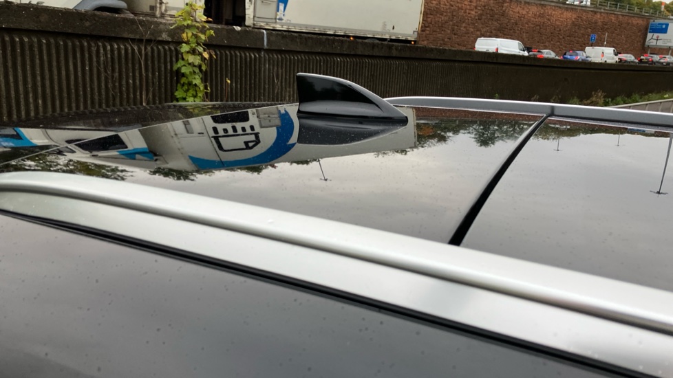 Nissan Qashqai 1.3 DiG-T MH N-Connecta 5dr Petrol Hatchback - Image 24