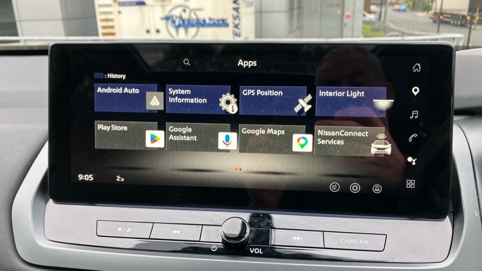 Nissan Qashqai 1.3 DiG-T MH N-Connecta 5dr Petrol Hatchback - Image 44