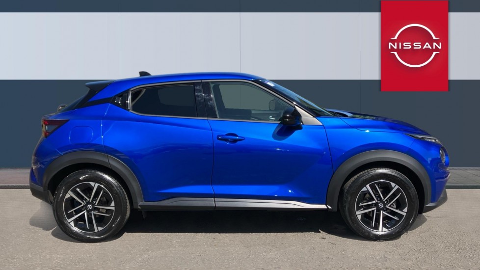 Nissan Juke 1.0 DiG-T N-Connecta 5dr Petrol Hatchback - Image 5