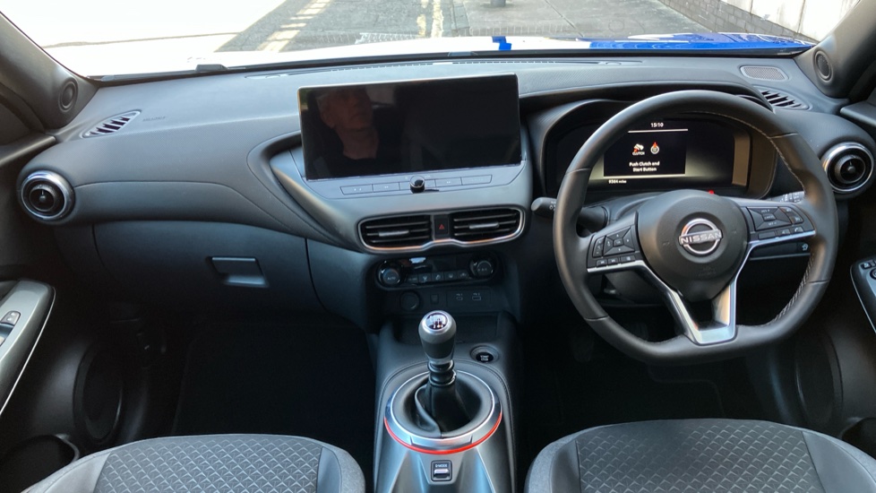 Nissan Juke 1.0 DiG-T N-Connecta 5dr Petrol Hatchback - Image 10