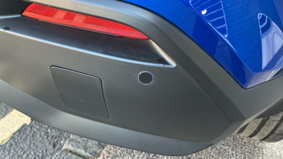 Nissan Juke 1.0 DiG-T N-Connecta 5dr Petrol Hatchback - Image 26