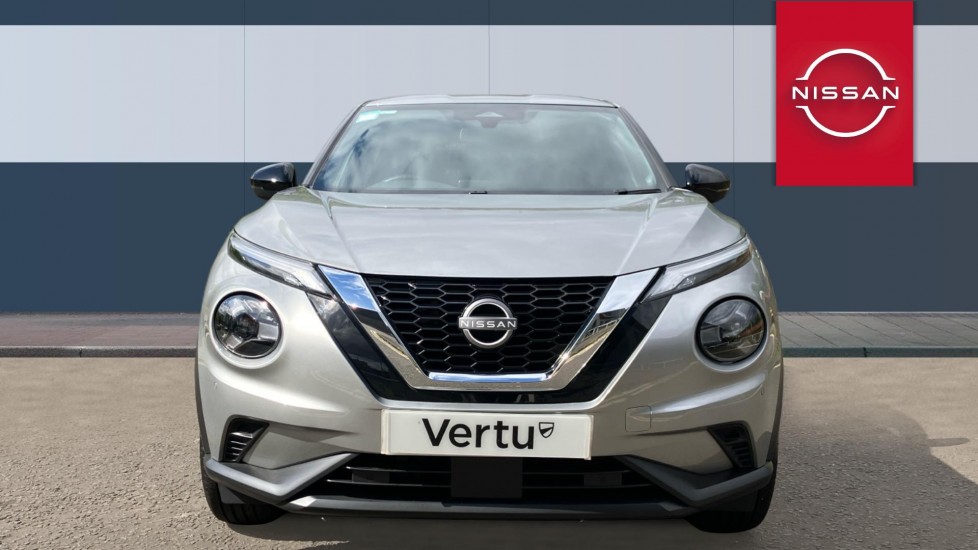 Nissan Juke 1.0 DiG-T N-Connecta 5dr Petrol Hatchback - Image 3