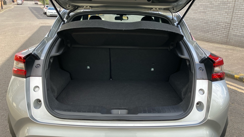 Nissan Juke 1.0 DiG-T N-Connecta 5dr Petrol Hatchback - Image 4