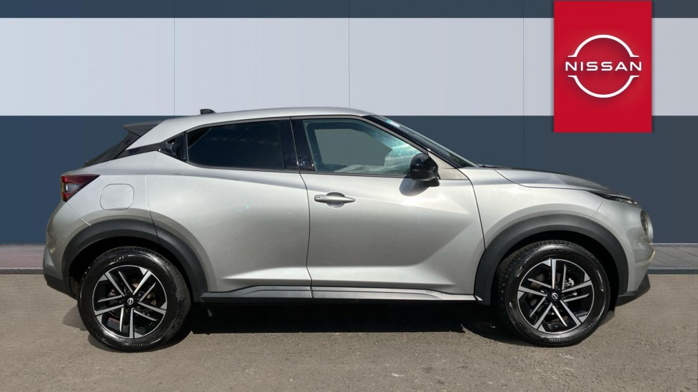 Nissan Juke 1.0 DiG-T N-Connecta 5dr Petrol Hatchback - Image 5