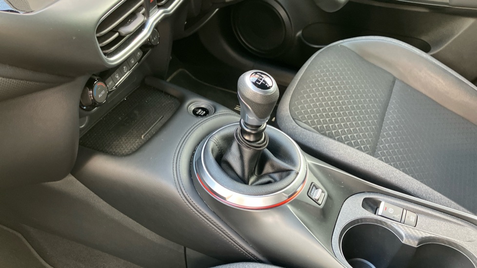 Nissan Juke 1.0 DiG-T N-Connecta 5dr Petrol Hatchback - Image 13