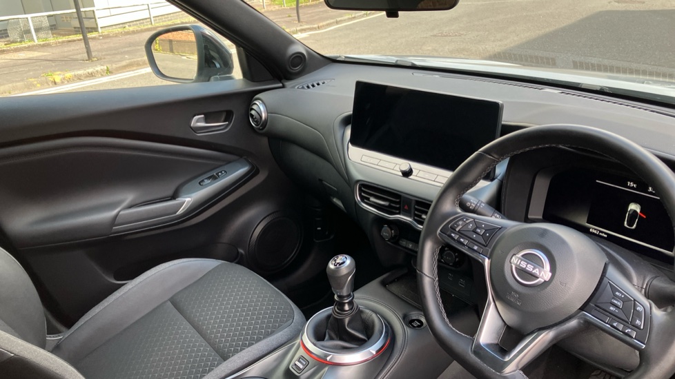 Nissan Juke 1.0 DiG-T N-Connecta 5dr Petrol Hatchback - Image 14