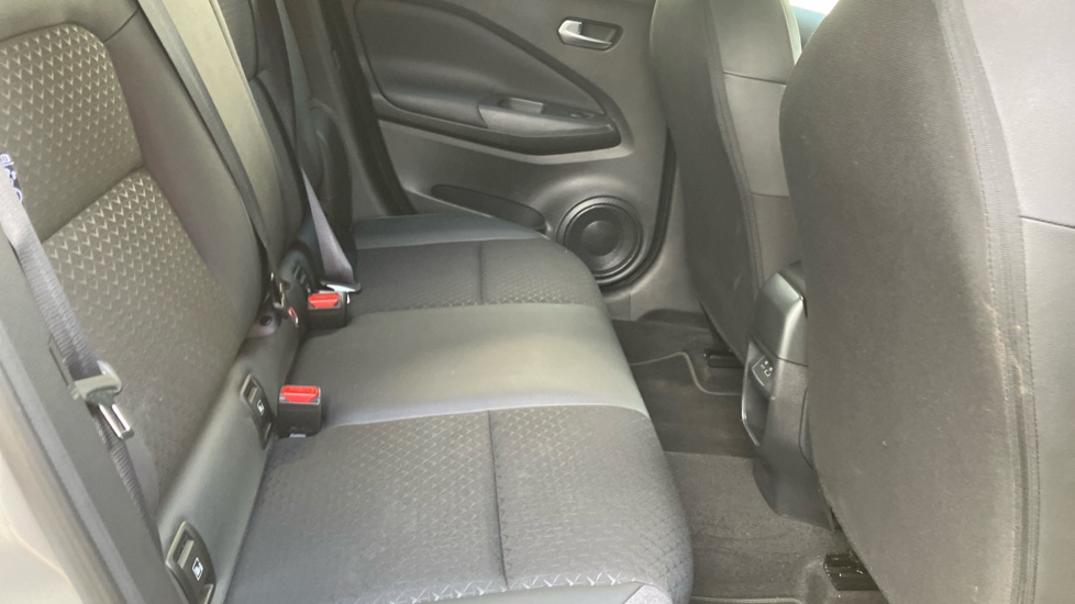 Nissan Juke 1.0 DiG-T N-Connecta 5dr Petrol Hatchback - Image 16