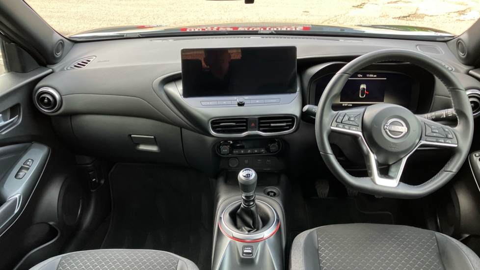 Nissan Juke 1.0 DiG-T N-Connecta 5dr Petrol Hatchback - Image 10