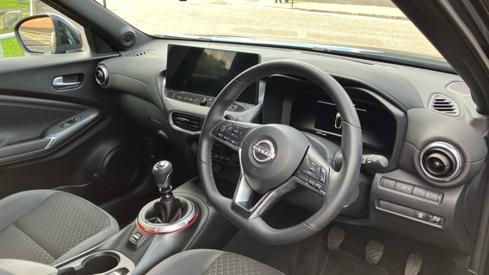 Nissan Juke 1.0 DiG-T N-Connecta 5dr Petrol Hatchback - Image 11