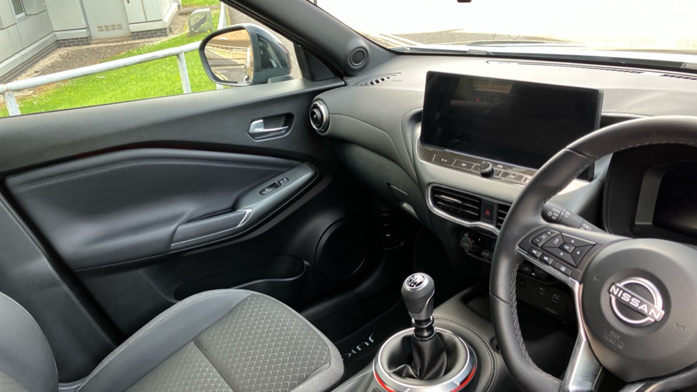 Nissan Juke 1.0 DiG-T N-Connecta 5dr Petrol Hatchback - Image 14