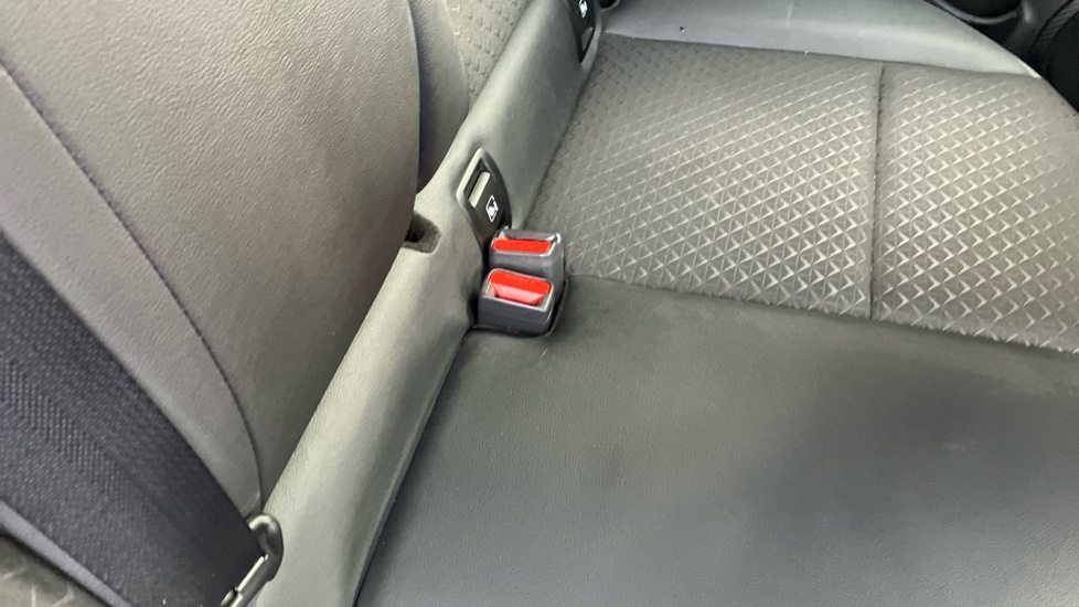Nissan Juke 1.0 DiG-T N-Connecta 5dr Petrol Hatchback - Image 17