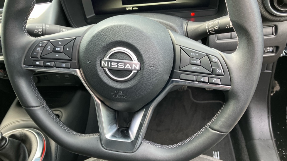 Nissan Juke 1.0 DiG-T N-Connecta 5dr Petrol Hatchback - Image 41