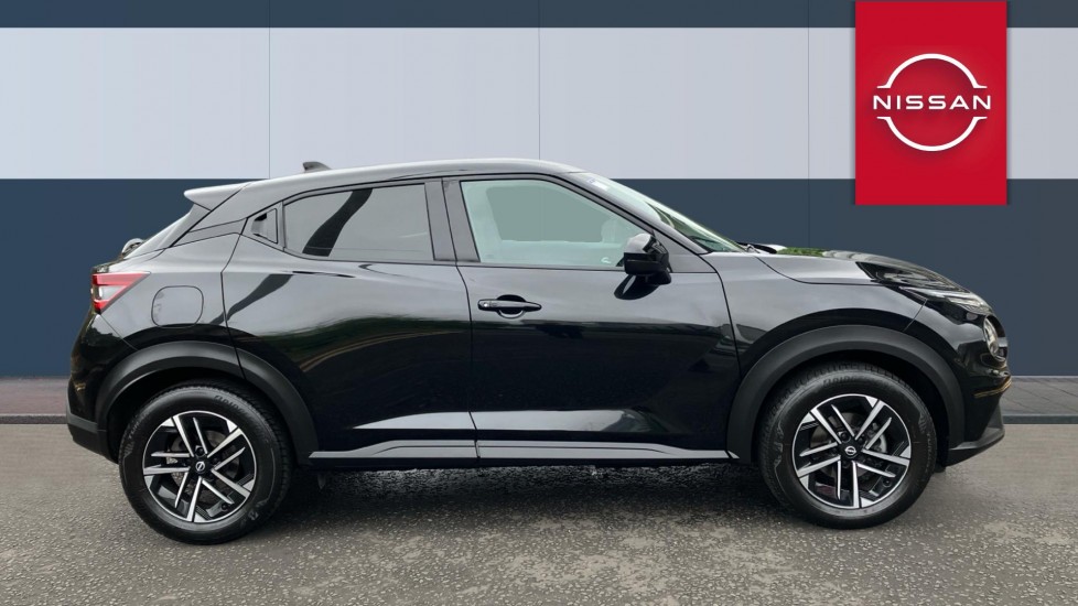 Nissan Juke 1.0 DiG-T N-Connecta 5dr Petrol Hatchback - Image 5