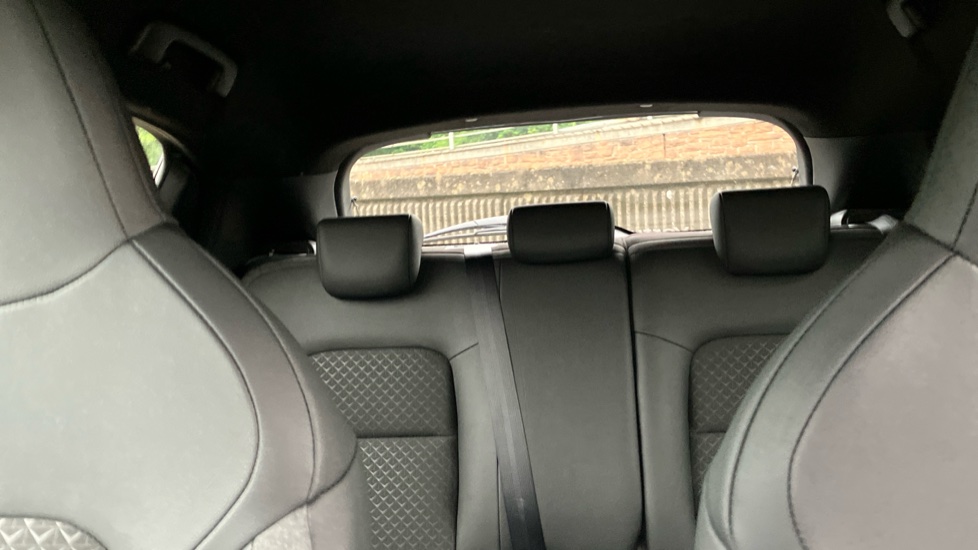Nissan Juke 1.0 DiG-T N-Connecta 5dr Petrol Hatchback - Image 15